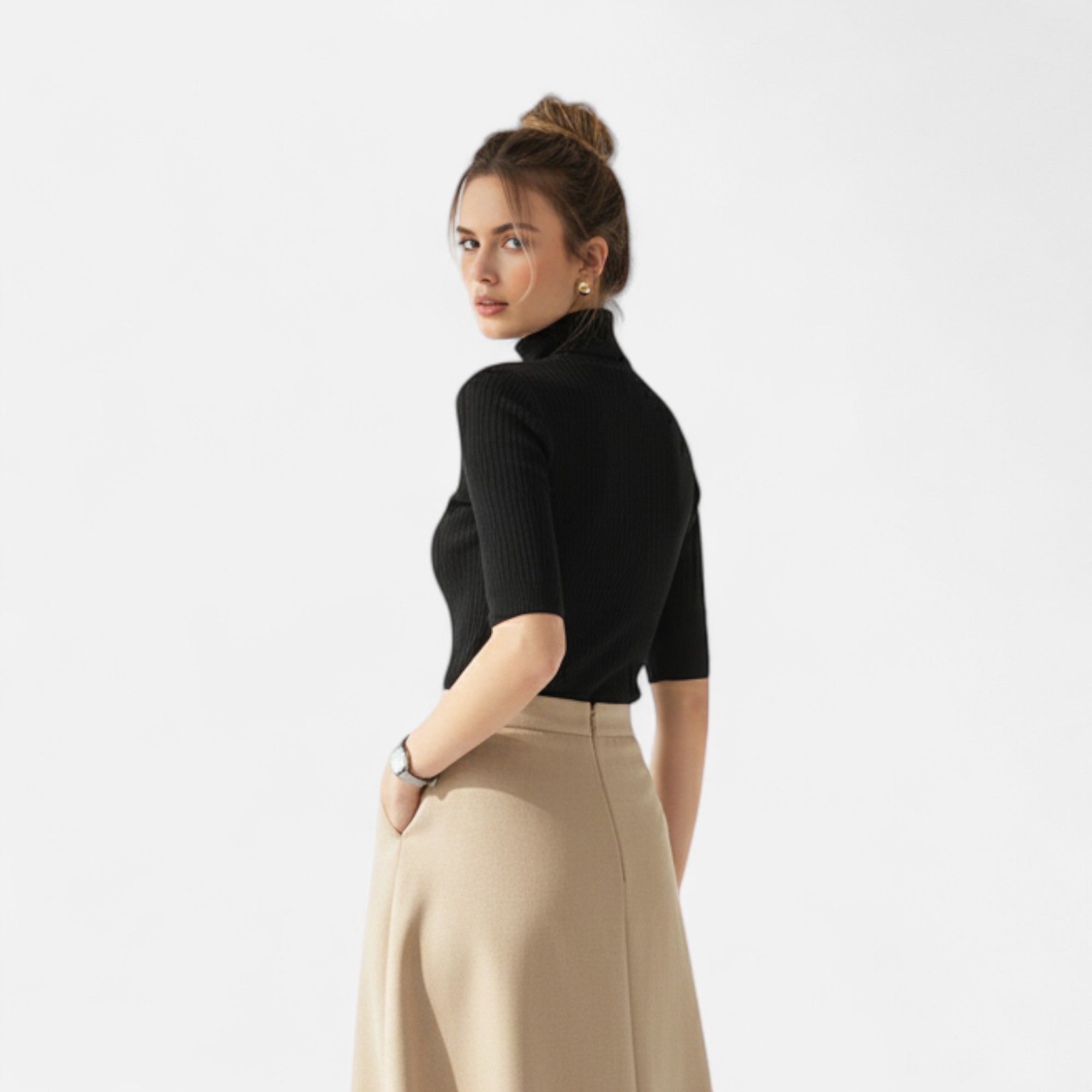 Lauwren | Women's Knitted High Neck Blouse