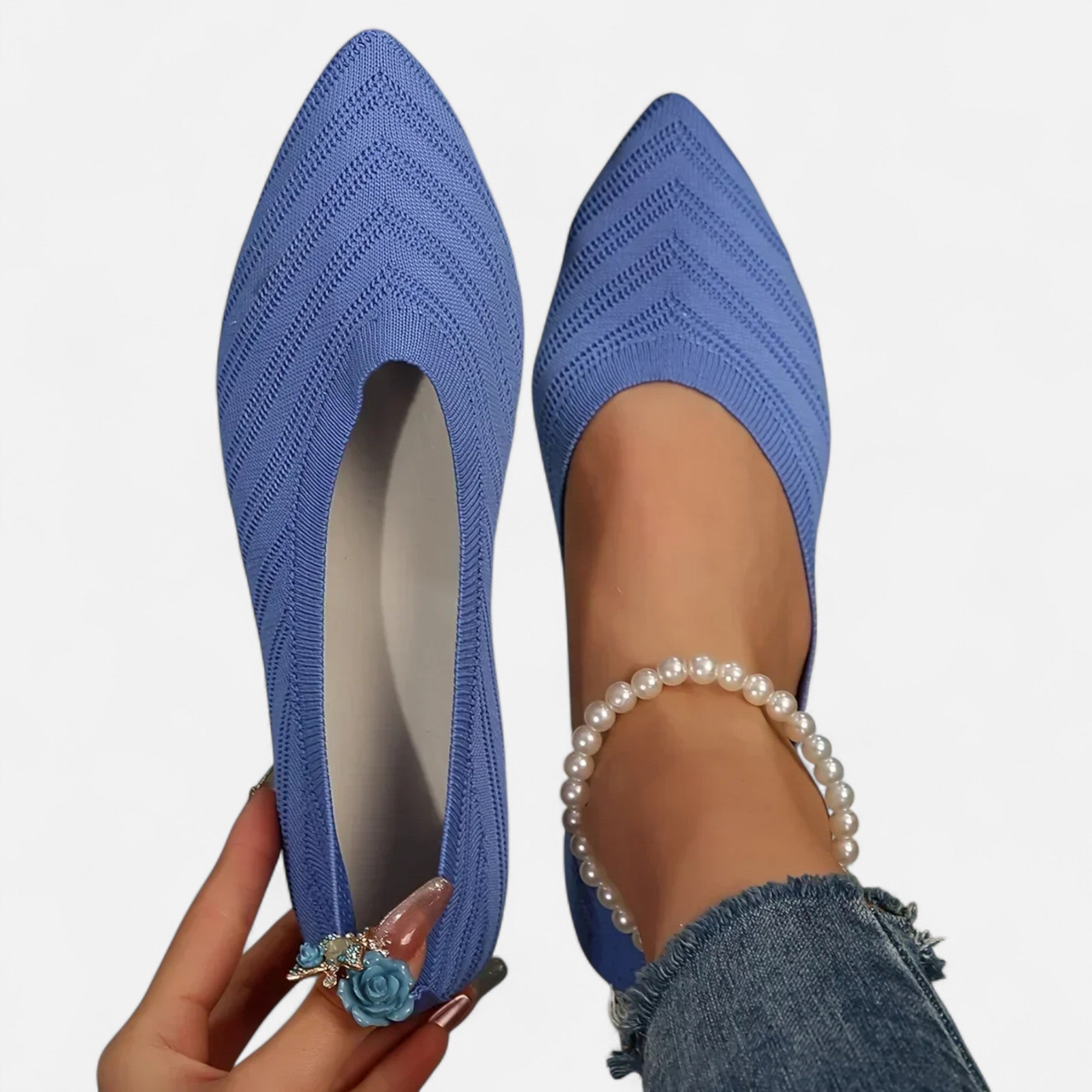 Lauwren | Woman's Elegant pointed toe ballerina's